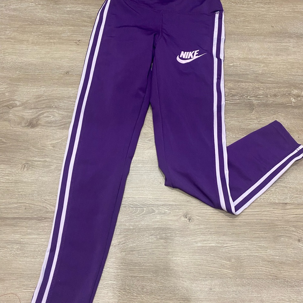 Nike teens Purple stretch workout  Leggings with White Stripes
